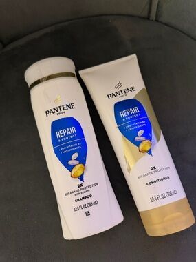 Pantene Repair & Protect Shampoo and Conditioner Set - White/Gold